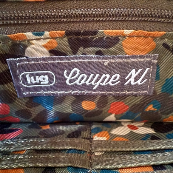 LUG Coupe XL convertible crossbody bag in Olive - Picture 3 of 3